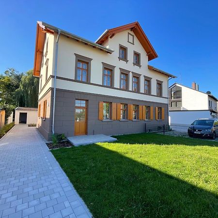 E&K Living - Design Apartments - Netflix - Audi - In Village - Free Parking Ingolstadt Ngoại thất bức ảnh