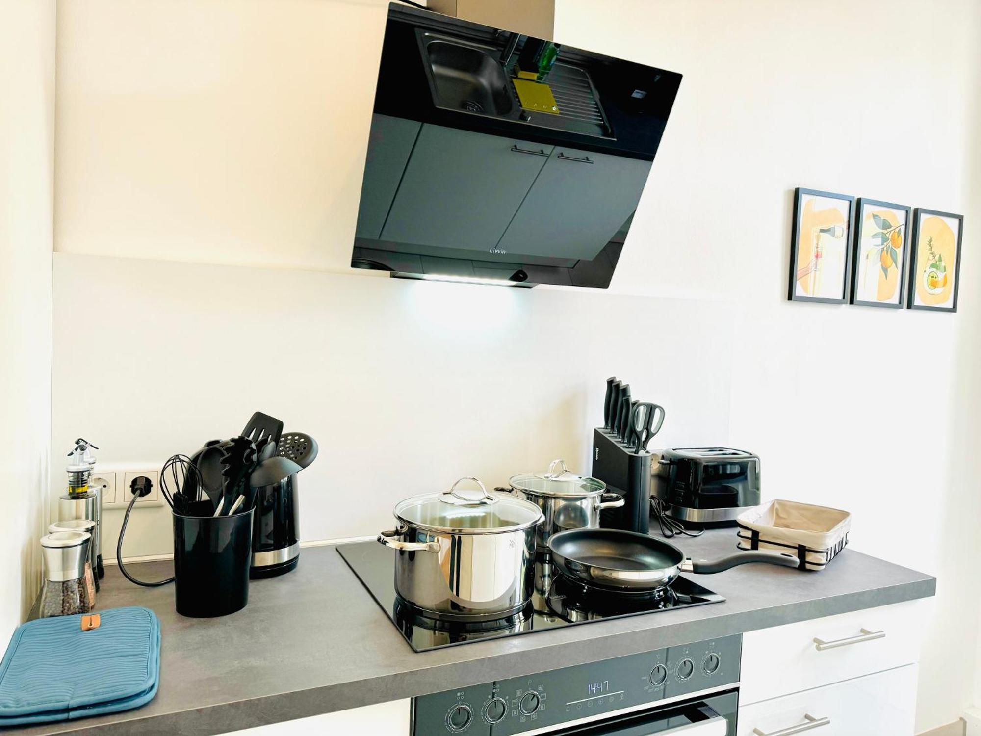 E&K Living - Design Apartments - Netflix - Audi - In Village - Free Parking Ingolstadt Ngoại thất bức ảnh