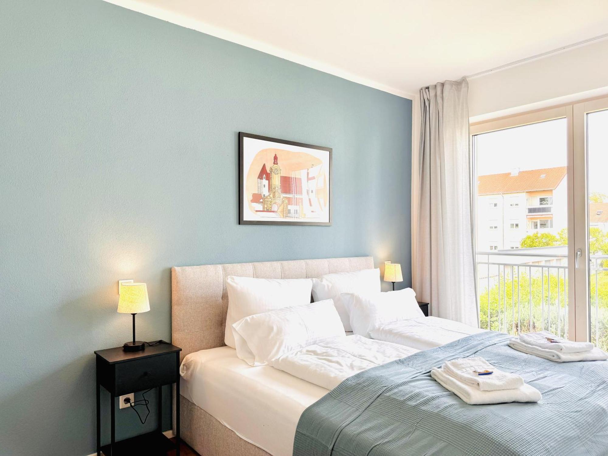 E&K Living - Design Apartments - Netflix - Audi - In Village - Free Parking Ingolstadt Ngoại thất bức ảnh